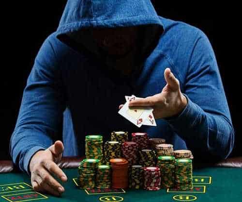 Di mana kami dapat menemukan foto dari 5 permainan poker terbuka teratas Kanada? 